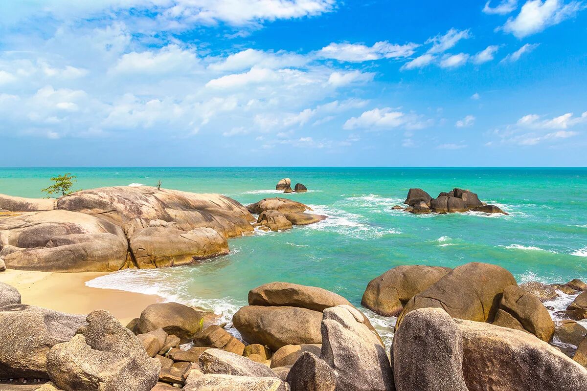 Capture the serene beauty of Koh Samui’s cultural landmarks